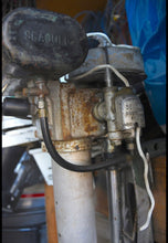 Lade das Bild in den Galerie-Viewer, 4 5.5 HP British Seagull clutch drive sailboat motor TWO STROKE 1969-79 Silver Century plus 102 cc 20 inch
