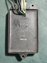Cargar imagen en el visor de la galería, 135 150 175 200 hp Mercury 41470a22 Oil Injection Warning Unit two stroke