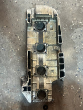 Cargar imagen en el visor de la galería, 140 120 115 hp Tohatsu Nissan 3C7024112 AIR SILENCER airbox intake 2001-2005 Two stroke