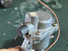 Cargar imagen en el visor de la galería, 150 200 hp Suzuki 13400-87D12 STARTER VALVE ASSY, fuel primer, two stroke 1987-1997 NLA some compatibility 90 100 175 225 hp