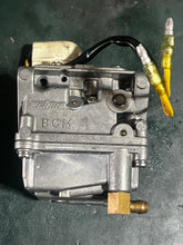 Cargar imagen en el visor de la galería, f 25 hp Yamaha CARBURETOR with Primer 65W-14901-50-00 four stroke 2004-up supersedes 65W-14901-55-00