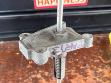 Charger l'image dans la galerie, PARTS ONLY: DT 115 140 hp Suzuki 25” PUSH-PULL SHIFT MECHANISM rod 23110-94510 guide 25141-94510 collar 25205-94501 clutch cam 25311-94510 two stroke 1985-2001
