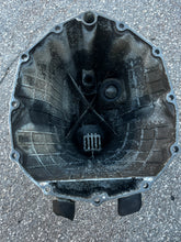 Load image into Gallery viewer, parts only BF 250 225 hp Honda 25” EXTENSION CASE 40201-2Y3-612ZB four stroke
