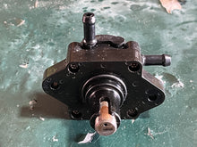 Cargar imagen en el visor de la galería, DF 115 140 hp Suzuki low pressure FUEL PUMP 15100-90J11 four stroke 2013-2020 some 40 50 60 70 75 80 90 100 hp