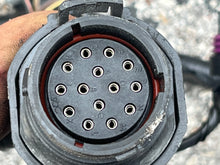 Cargar imagen en el visor de la galería, 115 100 hp Mercury ENGINE HARNESS electrical 892579T13 four stroke EFI