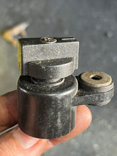 Cargar imagen en el visor de la galería, DT 65 55 hp Suzuki IDLE TIMING SWITCH 37920-94710 two stroke 1988-1997