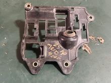 Cargar imagen en el visor de la galería, 25 30 hp Mercury EFI ELECTRICAL CORD HOLDER  cdi bracket 898101T37 four stroke