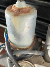 Lade das Bild in den Galerie-Viewer, 85 90 75 hp Yamaha POWER TRIM & TILT ASSY 6H1-43800-13-4D 6H1-13 two stroke 1994-1996 some 70 60 compatibility