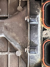 Load image into Gallery viewer, 350 hp Mercury Verado CAC ASSY FUEL MODULE 8M0035200 8M0092462 END CAP 8M0046698 four stroke 200-400 hp compatible