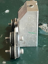 Load image into Gallery viewer, 250 hp Yamaha PRESSURE SENSOR 60V-82380-00-00 PIPE 60V-13938-00-00 two stroke HPDI 3.3 Liter 2003-2009 some compatibility 200 225 300 hp