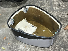 Cargar imagen en el visor de la galería, 115 HP Yamaha Cowling engine cover 6E5-42610-41-EK two stroke 84-89 nla outboard