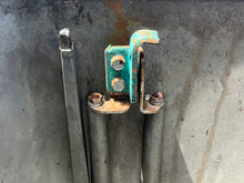 Cargar imagen en el visor de la galería, f 90 hp Yamaha TOP COWLING ASSY 6D8-42610-A0-4D four stroke 2005-2006