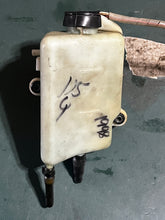 Load image into Gallery viewer, 115 130 hp Yamaha OIL TANK 6E5-21750-05-00 OIL LEVEL GAUGE 6G7-85730-03-00 two stroke 1990-2001