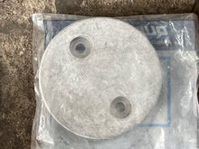Lade das Bild in den Galerie-Viewer, 250 -400 hp Mercury Verado zinc ANODE 847635001 four stroke - some Mercruiser