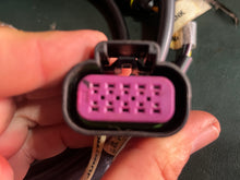 Lade das Bild in den Galerie-Viewer, Mercury TACHOMETER gauge HARNESS 84-879979A1 smartctaft Verado