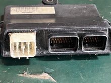 Cargar imagen en el visor de la galería, BF 200 hp Honda ECU control unit 34750-zy2-a01 Four Stroke 2006-up for non-VTec engines