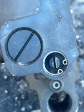 Cargar imagen en el visor de la galería, DF 40 50 hp Suzuki 48000-87J30 POWER TRIM ptt MODEL 2005 05-10 TESTED DF 40 50 hp Suzuki 48000-87J30 also BF 40 50 hp 56000-ZW4-H18 by swapping out top joint piece 56113-ZW4-H11