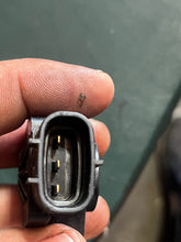 Load image into Gallery viewer, f 150 hp Yamaha THROTTLE POSITION SENSOR 6S1-85885-00-00 tps Four Stroke 2005-2020