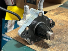 Load image into Gallery viewer, BF 130 115 16700-ZW5-004 fuel pump 1999-2006 four stroke