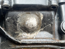 Lade das Bild in den Galerie-Viewer, sold ebay aug2025————DF 140 115 hp Suzuki 51110-90821-0EP 51110-90810-0EP ENGINE HOLDER 2001-2011 four stroke