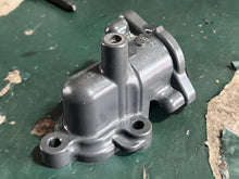 Load image into Gallery viewer, f 250 300 hp Yamaha THERMOSTAT COVER starboard 6CB-12422-20-9S Four Stroke 2015-2024 some 200 225 hp