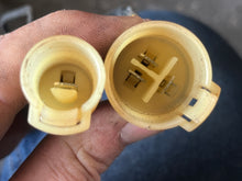 Cargar imagen en el visor de la galería, DF 60 70 hp Suzuki 32800-92E20 RECTIFIER & REGULATOR Four Stroke 1999, 1998-2000 also DT 150 200 225 HP compatible
