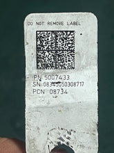 Cargar imagen en el visor de la galería, 90 hp Evinrude E-tec fuel injector strbd 5008826 & 5007147 2008-2012 two stroke 5007433 353518 353253 352875