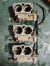 Cargar imagen en el visor de la galería, 175 hp Mercury CARBURETOR SET 9672A4 9672A5 9672A6 3308-9672-C two stroke V6