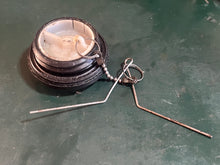 Cargar imagen en el visor de la galería, DT 75 85 hp Suzuki 69200-95509 OIL TANK CAP ASSY 69201-95500 two stroke 1989-2000