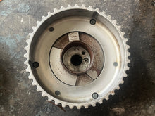 Cargar imagen en el visor de la galería, f 250 hp Yamaha PULLEY ASSY 6P2-12645-00-00 Four Stroke 2005