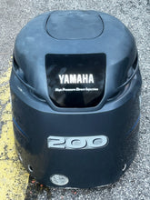 Lade das Bild in den Galerie-Viewer, 200 150 hp Yamaha HPDI TOP COWLING engine cover 68F-42610-40-4D two stroke 2.6 Liter