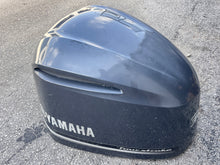 Lade das Bild in den Galerie-Viewer, f 300 hp Yamaha TOP COWLING 6CE-42610-00-00 6BJ-42610-10-8D 6BJ-42610-20-8D 6BJ-42610-21-8D four stroke 2007-15