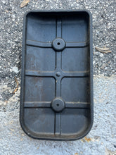 Load image into Gallery viewer, 75 85 hp Yamaha INTAKE COVER #2 688-14418-01-00 two stroke 1994-2000 compatible with some 90 hp