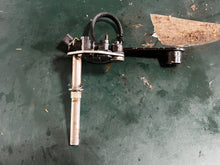 Lade das Bild in den Galerie-Viewer, 200 225 250 hp Johnson Evinrude SHIFT ARM ASSY with SWITCH 0586437 331737 433481 431908 two stroke