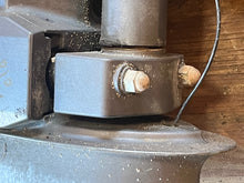 Cargar imagen en el visor de la galería, 130 115 150 175 200 hp Yamaha 25” MIDSECTION SWIVEL 64E-43311-20-8D STEERING BRACKET 6E5-42510-B1-8D UPPER CASING 6E5-45111-22-8D EXHAUST 6G5-41137-02-94 two stroke 1994-1999