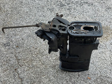Load image into Gallery viewer, 25 hp Mercury 9098A5 Driveshaft HOUSING 20” LONG SHAFT two stroke 1997 822237A3 SWIVEL BRACKET 822238A9 SWIVEL HEAD 8796A7 8796A9 brackets