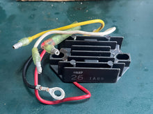Cargar imagen en el visor de la galería, 70 hp Tohatsu Nissan 3B7760653 voltage regulator RECTIFIER 40 60 70 80 90 hp two stroke 2002-2005