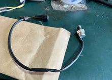 Cargar imagen en el visor de la galería, Yamaha THERMOSENSOR 61A-85790-01-00 61A-85790-00-00 two & four stroke electrical