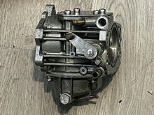 Lade das Bild in den Galerie-Viewer, 250 hp Yamaha CARBURETOR 3 61A-14101-03-00 two stroke 76 degree
