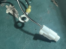 Cargar imagen en el visor de la galería, 25 30 hp Mercury EFI IGNITION COIL 898103T TOHATSU 3AC064690 four stroke 2002-2014