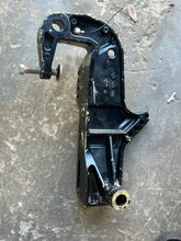 Cargar imagen en el visor de la galería, 25 30 hp Mercury Tohatsu CLAMP BRACKET RIGHT 3AEQ772110 LEFT 3AEQ772120 - CLAMP port strbd 804039T01 804038T01 four stroke 2006