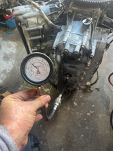Cargar imagen en el visor de la galería, DT 150 200 hp Suzuki V6 EFI powerhead long block w good COLD compression