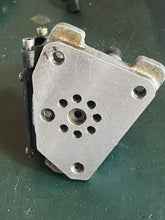 Load image into Gallery viewer, 135 150 hp Mercury OIL PUMP 855762 two stroke DFI OPTIMAX Two Stroke