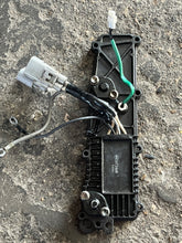 Cargar imagen en el visor de la galería, DF 115 140 hp Suzuki voltage RECTIFIER 32800-92J00 four stroke 2013-2021 some compatibility 100 hp