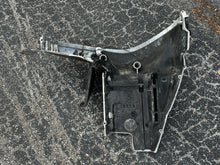 Lade das Bild in den Galerie-Viewer, LOCAL PICK UP ONLY: 200 - 300 hp Evinrude E-tec LOWER SIDE COVER starboard 25” 5005206 0350881 Two Stroke