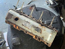 Cargar imagen en el visor de la galería, sold ebay aug2025——5.0 5.7 Liter OMC 1989 cylinder head #2 3853852 985431 Valve Cover 0986748 volvo