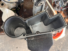 Load image into Gallery viewer, 250 225 200 hp Yamaha OX66 vst FLOAT CHAMBER W TOP 66K-14980-00-00 & FUEL PUMP 67H-13907-00-00 Two Stroke v6 1999-2010