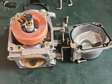 Cargar imagen en el visor de la galería, 75 hp Yamaha CARBURETOR SET carb 1 692-14301-45-00 CARB 2 692-14302-45-00 CARB 3 692-14303-45-00 two stroke 1995-2000 ACCELERATOR LEVER ROD 688-41217-01-00, CHOKE ROD 2 688-41257-01-00