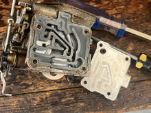 Lade das Bild in den Galerie-Viewer, 20 15 10 hp Mercury Tohatsu 853720T17 CARBURETOR Remote,SOLENOID, PLUNGER, INTAKE MANIFOLD, SILENCER four stroke