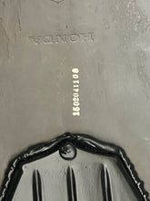 Cargar imagen en el visor de la galería, BF 135 150 hp Honda ENGINE COVER 63100-ZY6-050ZB four stroke 2016